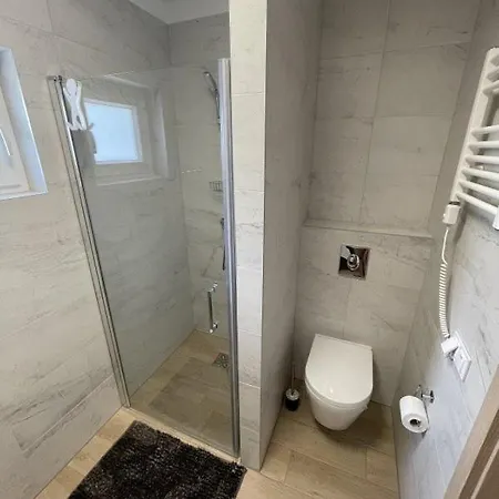 Przystan Na Dobrej * 코팔리노