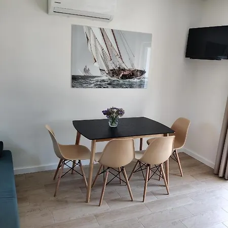 Przystan Na Dobrej 펜션 코팔리노